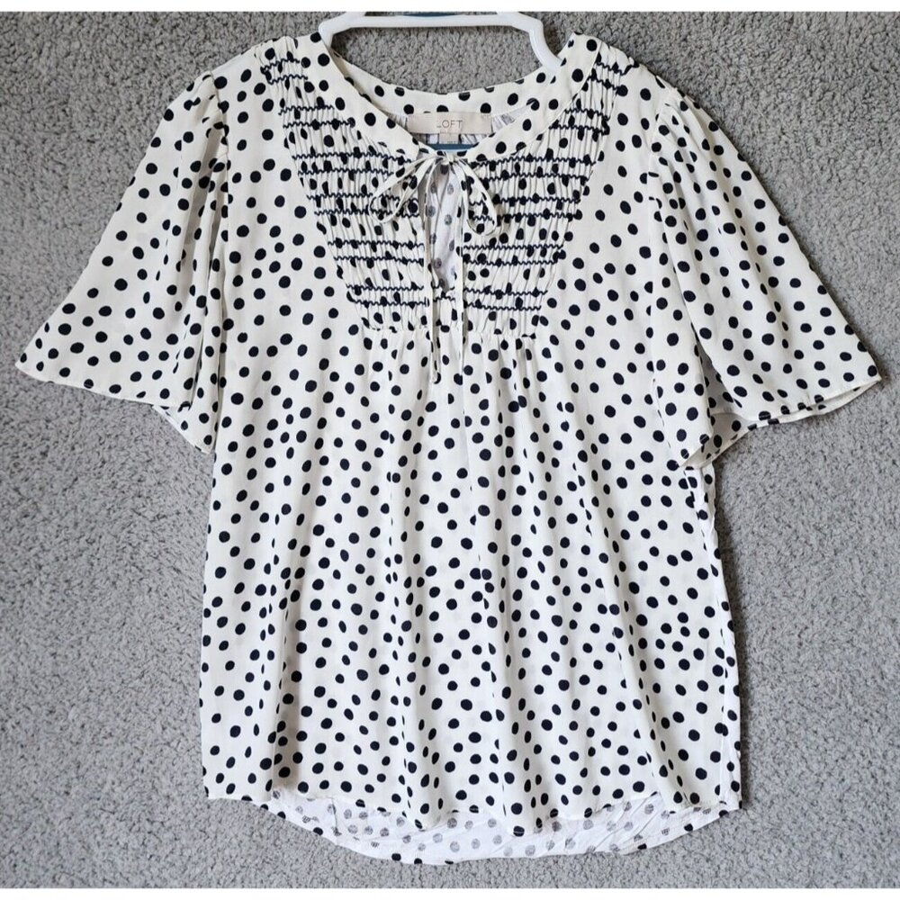 Loft Short Flutter Sleeve Smocked V Neck Blouse Top White/Black Polka Dot Sz S